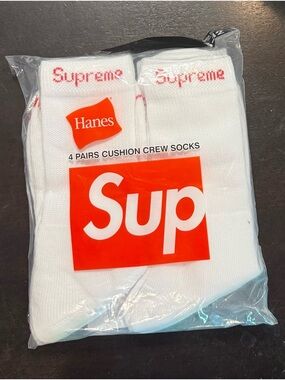 Hanes x Supreme White Cushion Crew Socks - 4 Pack